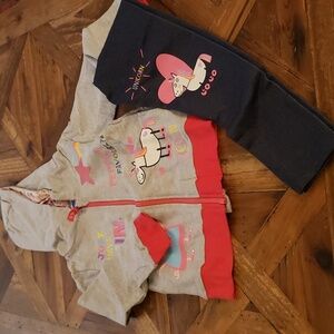 Peppa Pig's 2 pc outfit size 5